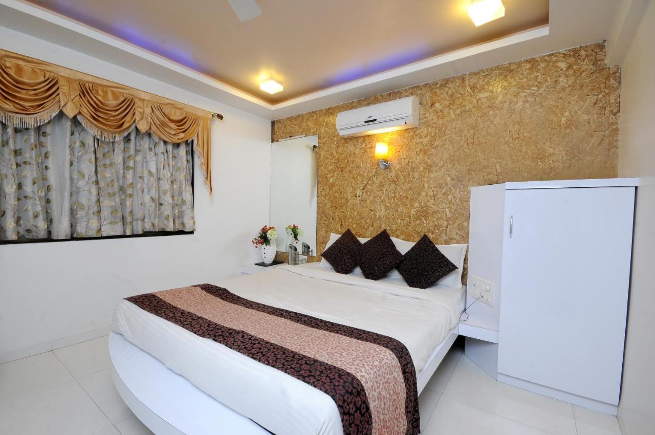 Hotel Vyankatesh & Pure Veg Restaurant Mahabaleshwar Luaran gambar