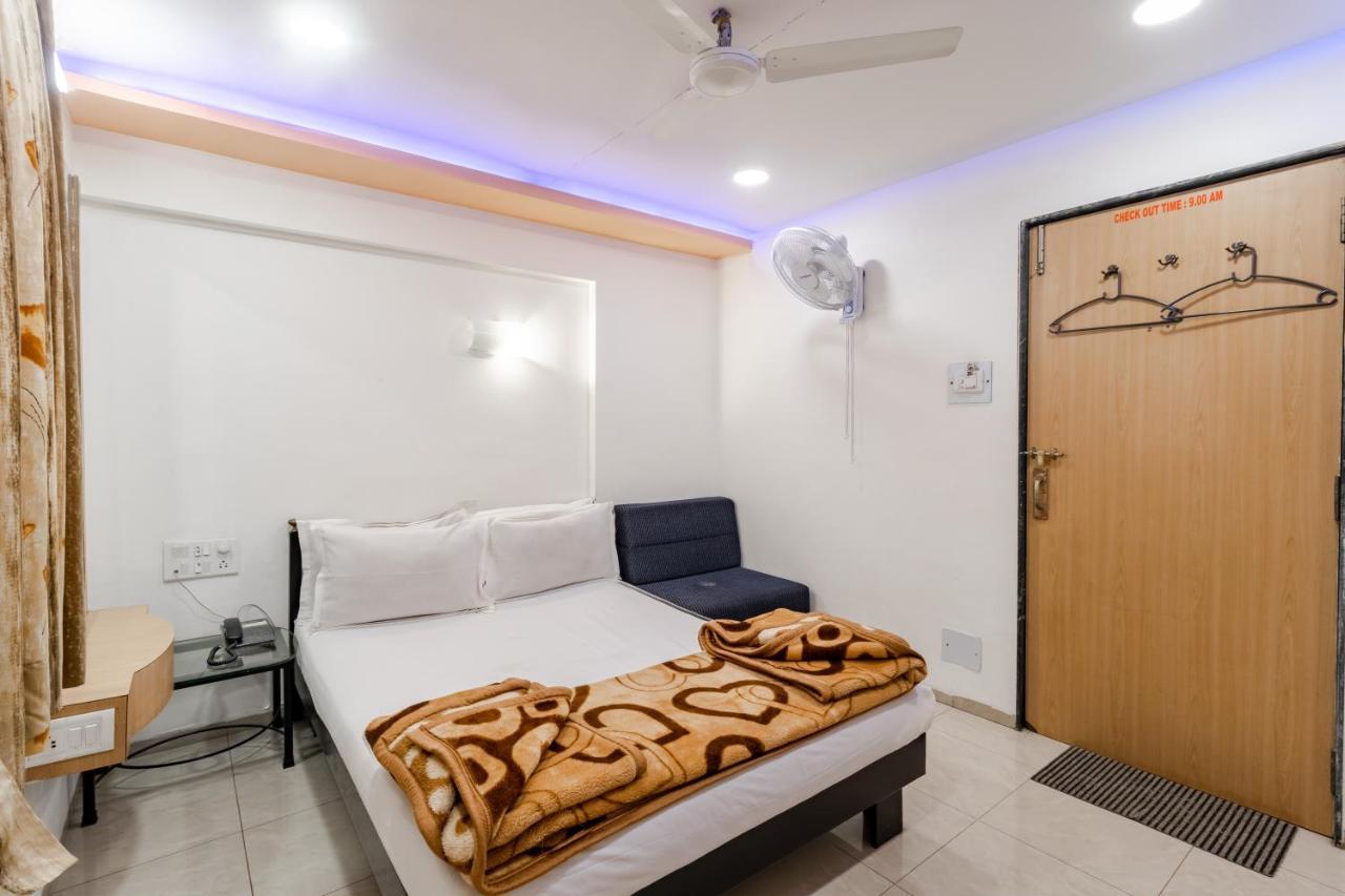 Hotel Vyankatesh & Pure Veg Restaurant Mahabaleshwar Luaran gambar