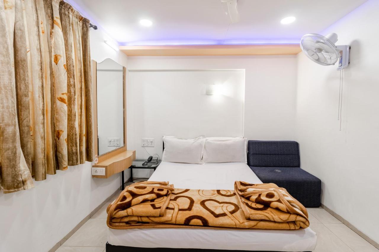 Hotel Vyankatesh & Pure Veg Restaurant Mahabaleshwar Luaran gambar