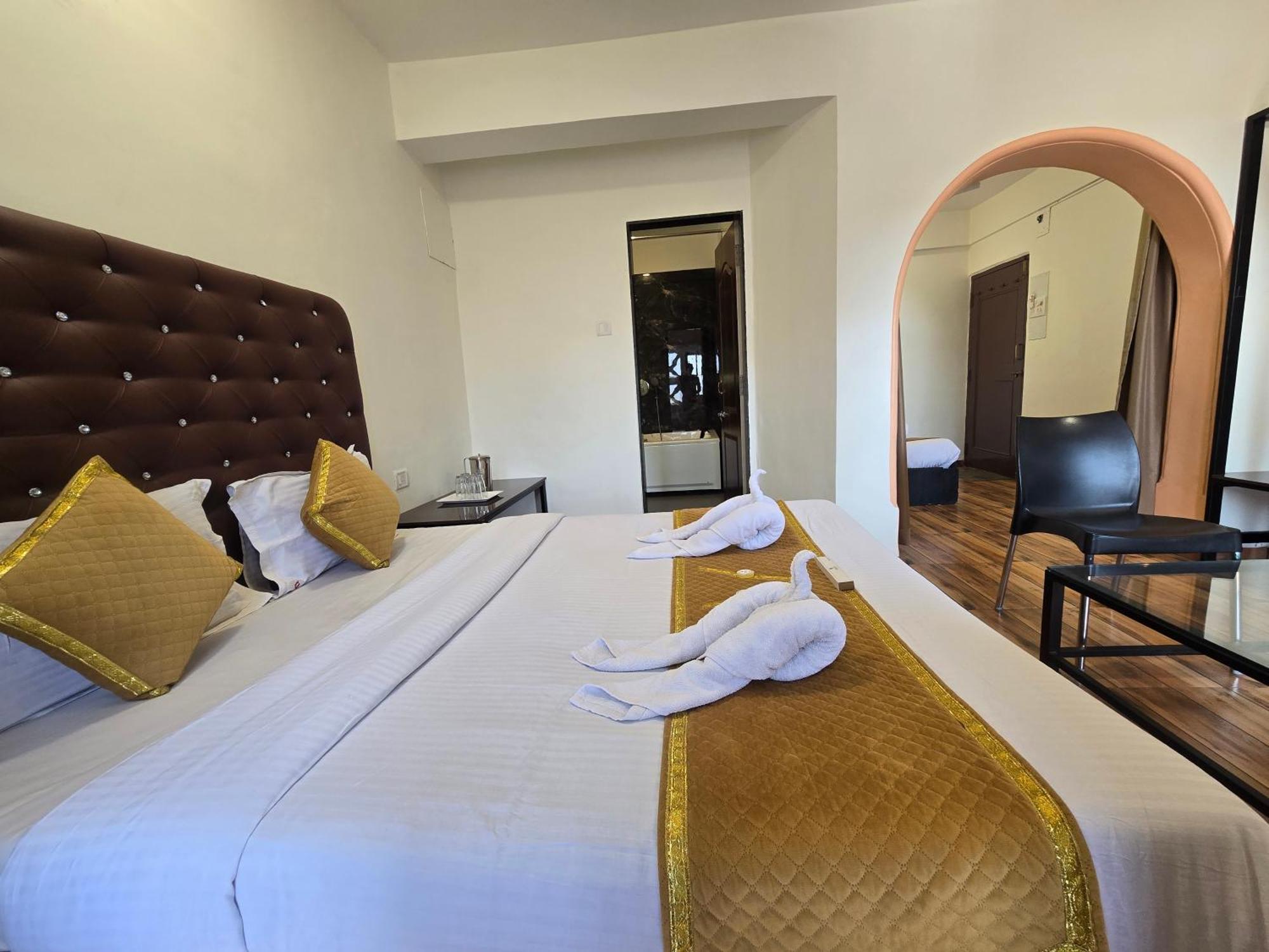 Hotel Vyankatesh & Pure Veg Restaurant Mahabaleshwar Luaran gambar