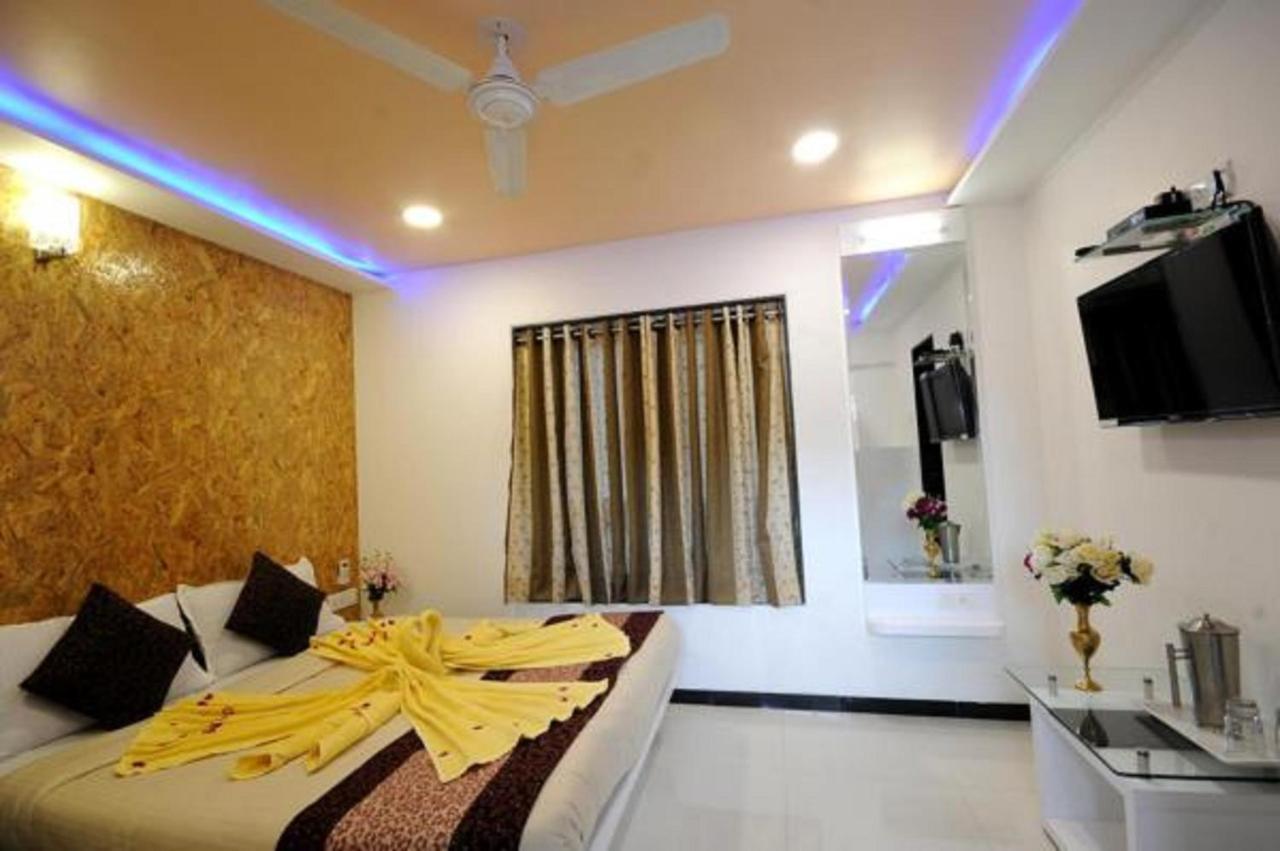 Hotel Vyankatesh & Pure Veg Restaurant Mahabaleshwar Luaran gambar